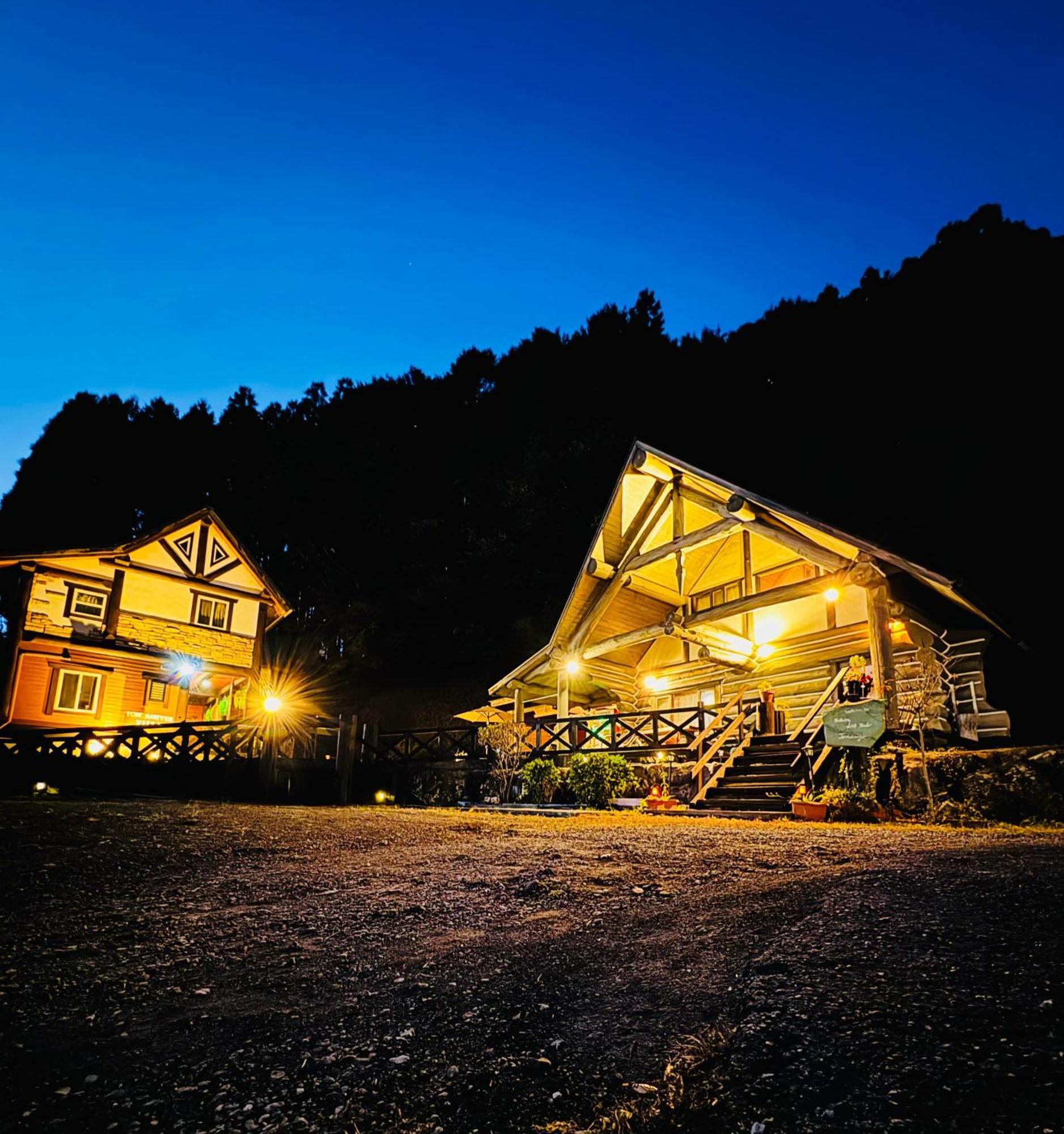 Yufuin Log House no Yado Tom Sawyer Exterior foto